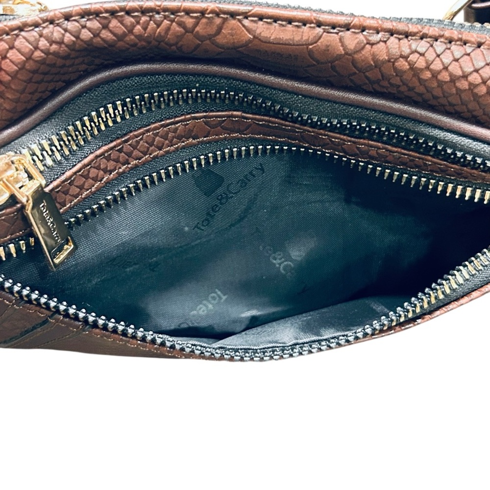 TOTE&CARRY SIGNATURE EVERYDAY FANNY PACK IN CHOCOLATE - Picture 7 of 14